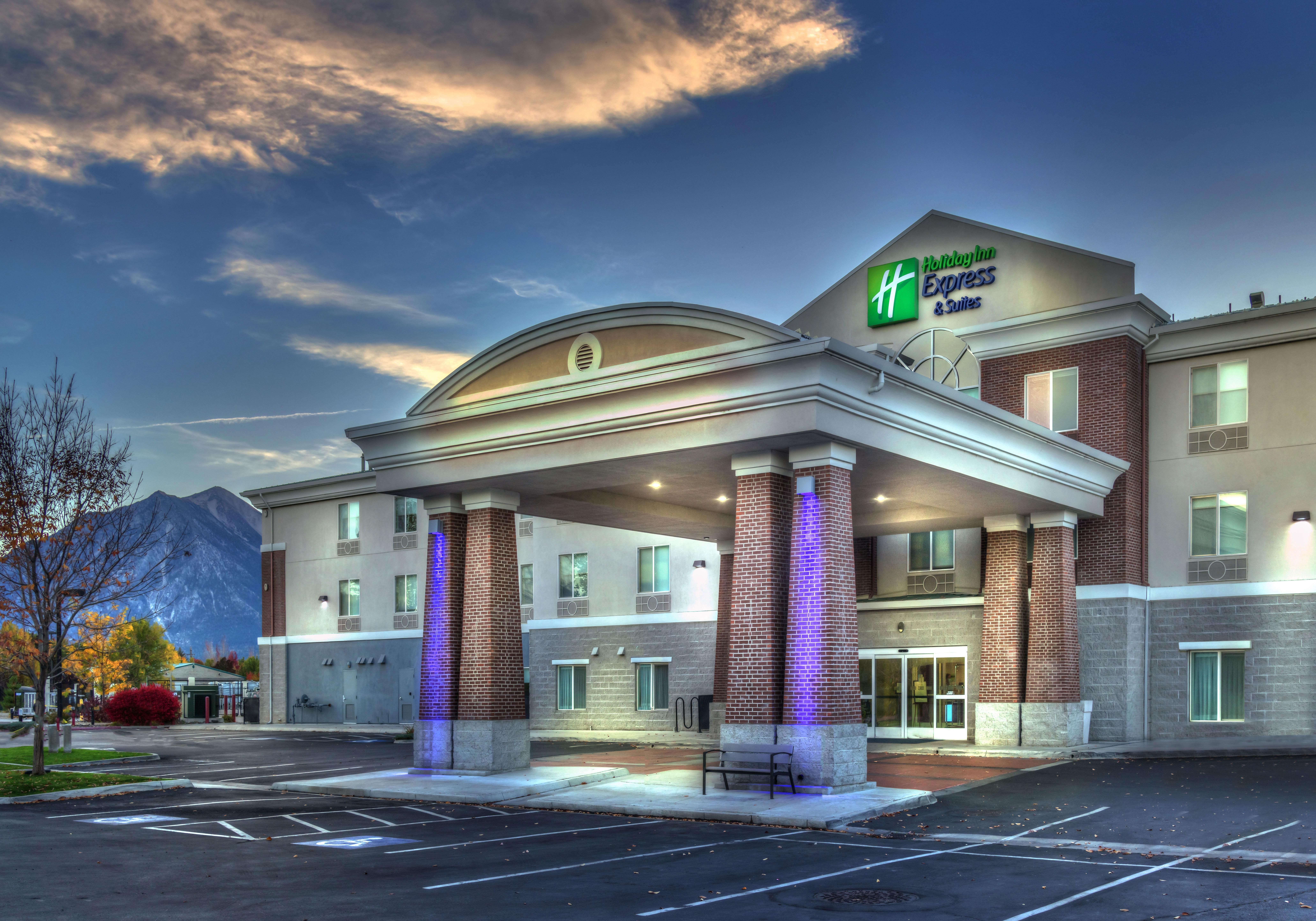 Holiday Inn Express Hotel & Suites Minden By Ihg Exterior photo