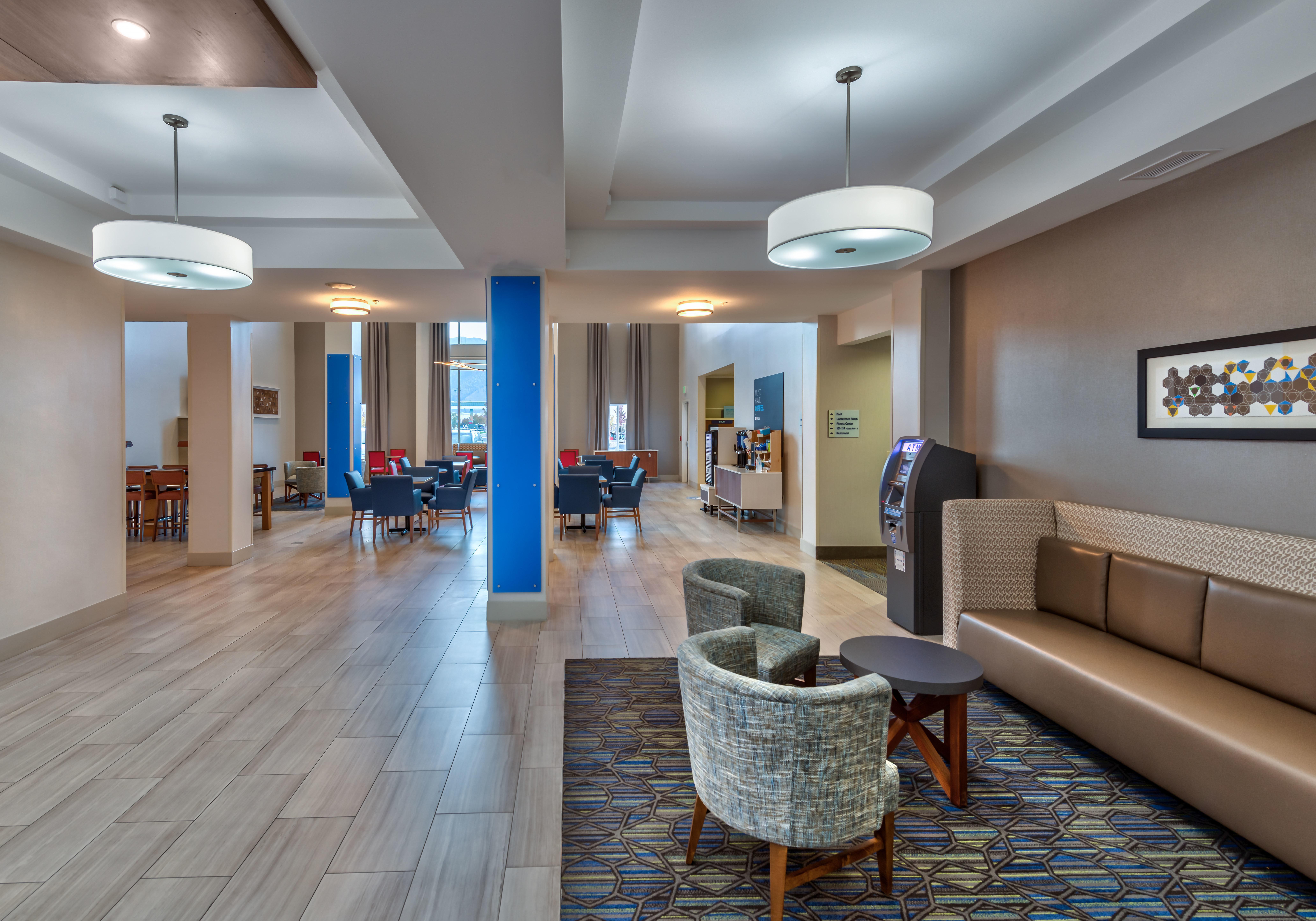 Holiday Inn Express Hotel & Suites Minden By Ihg Exterior photo