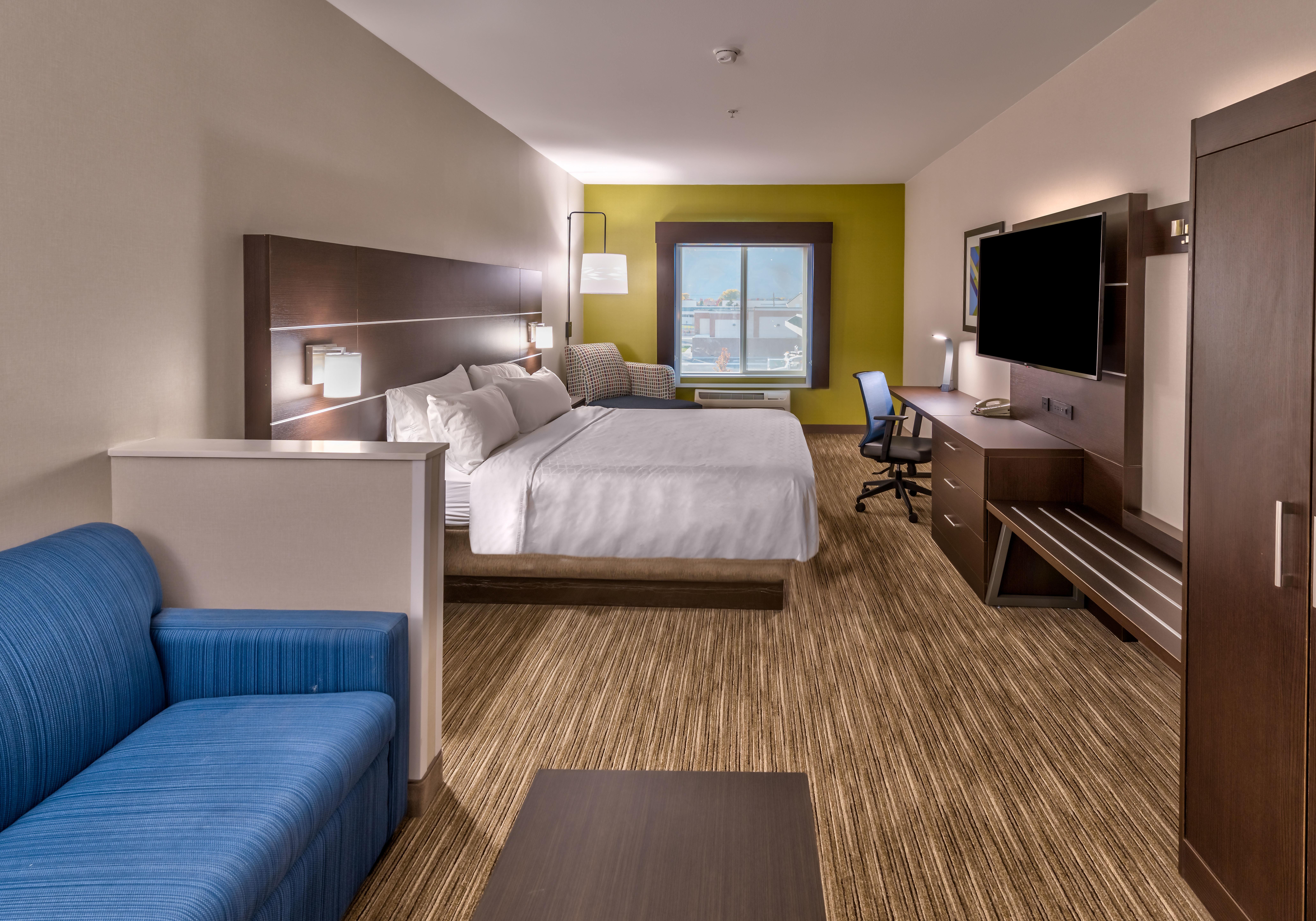 Holiday Inn Express Hotel & Suites Minden By Ihg Exterior photo